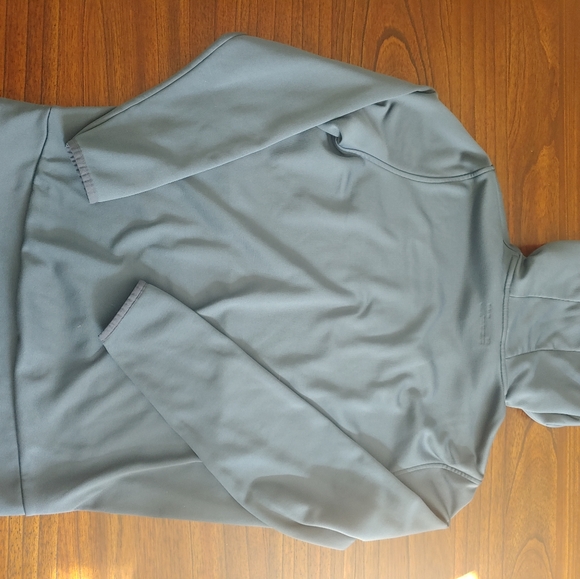 Under Armour Hoodie - Picture 4 of 5